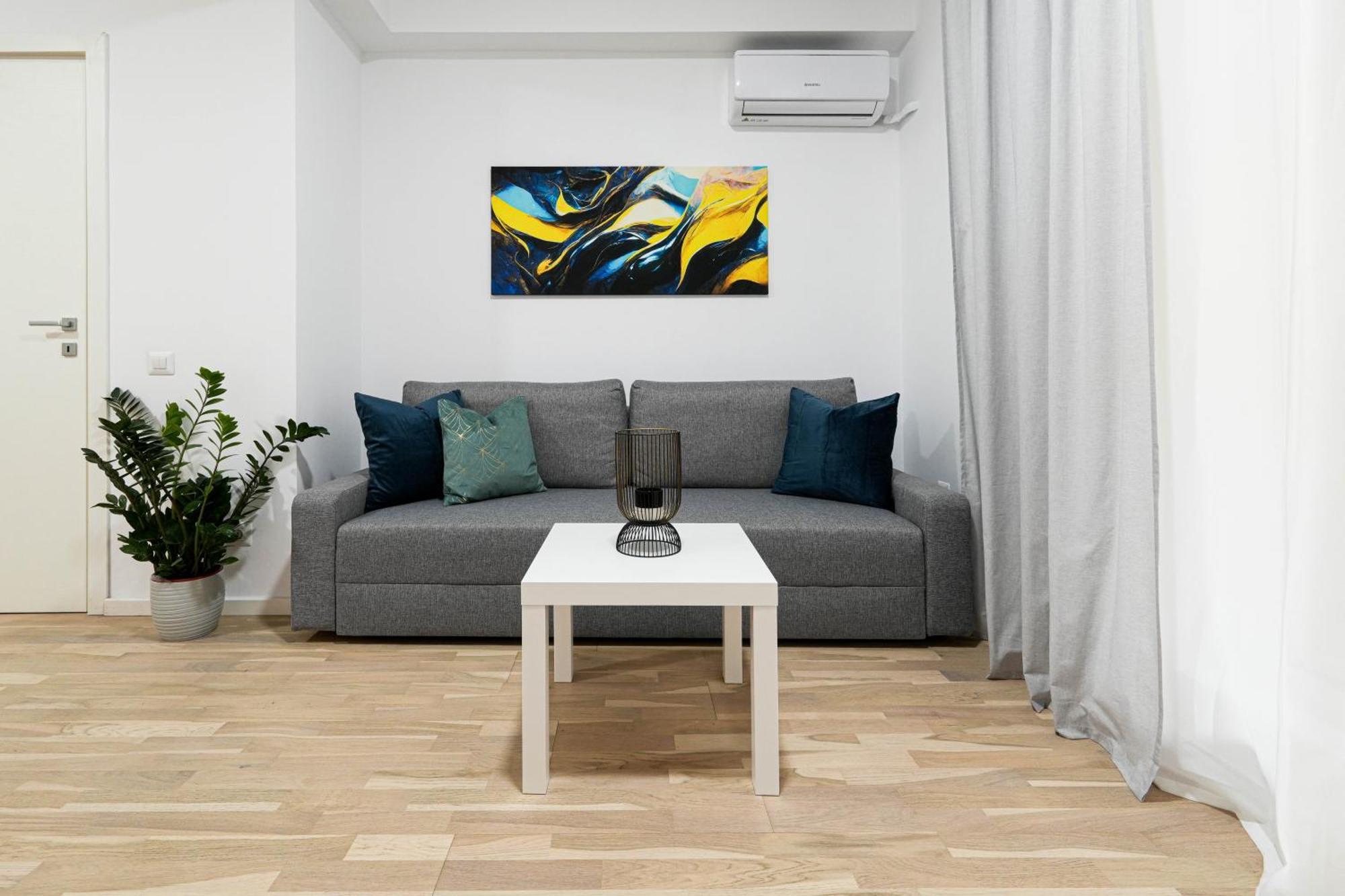 Gabi - Chic Apt With Parking Close To Veranda Mall Bucharest Exterior photo